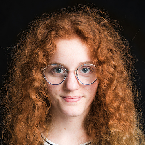 Kaja Wilczyńska, absolwentka